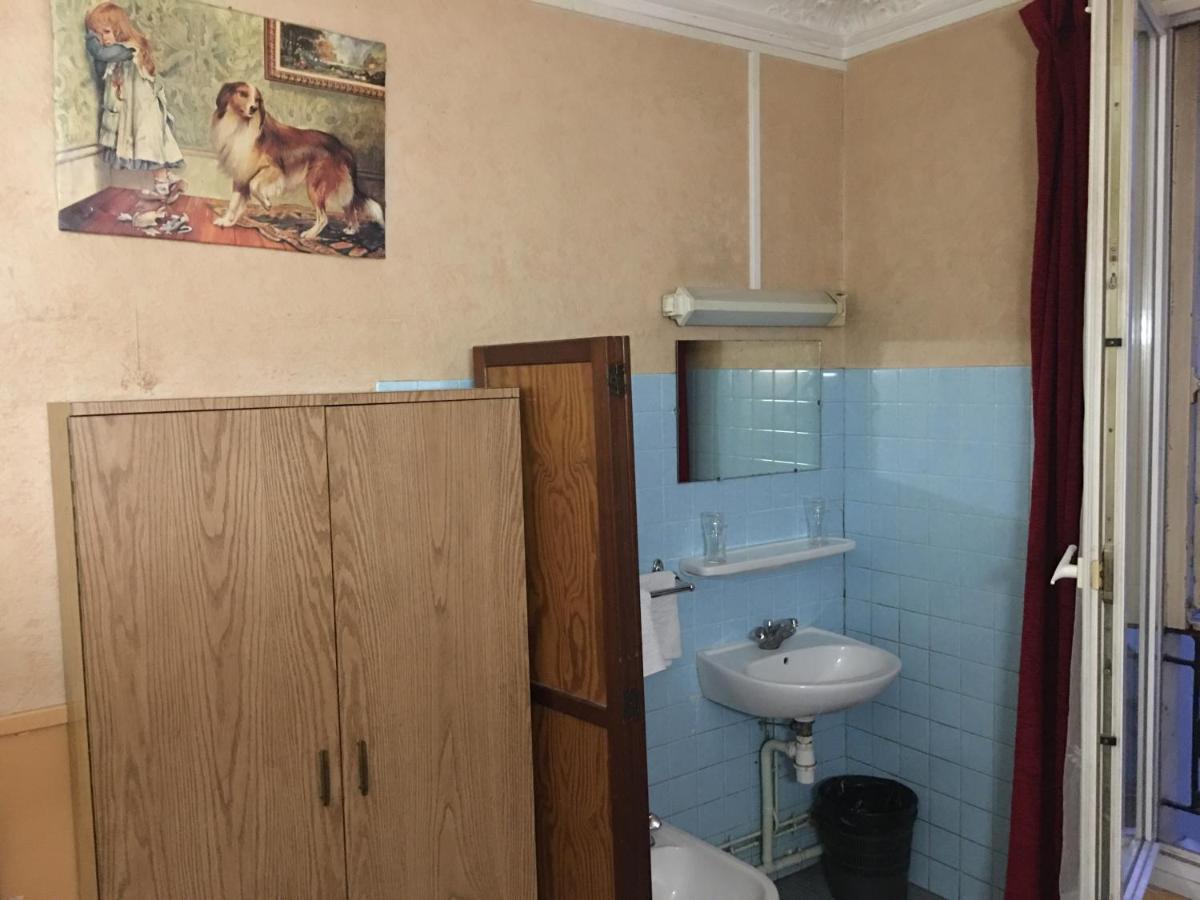 A La Pinte Du Nord Hotel Париж Екстериор снимка