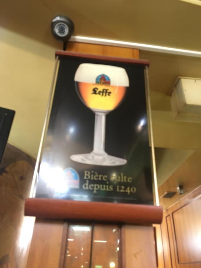 A La Pinte Du Nord Hotel Париж Екстериор снимка